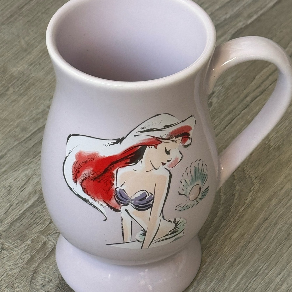 Wave Maker ARIEL Disney mug 13 fl oz